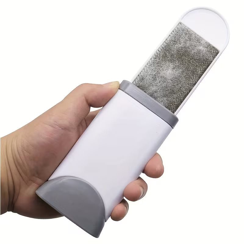 The magic lint remover that cleans everything in just one swipe 🧼